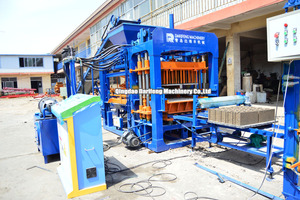 Machine à fabriquer des blocs de béton QT6-15, machine à fabriquer des briques en ciment, machine à poser des briques, <span class=keywords><strong>prix</strong></span> de la machine à fabriquer des blocs de béton - Product Image 5