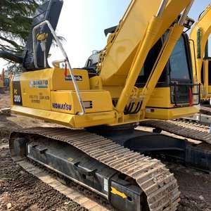 Excavatrice sur chenilles hydraulique Komatsu PC200-8 d'occasion, 20 tonnes, modèle 2021, vente incluant le moteur, la pompe, les composants principaux, stock direct - Product Image 5