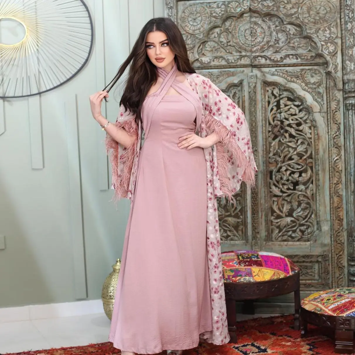 Abbigliamento da ricamo islamico Dubai abiti da festival cuciti a mano multicolori con spalle scoperte