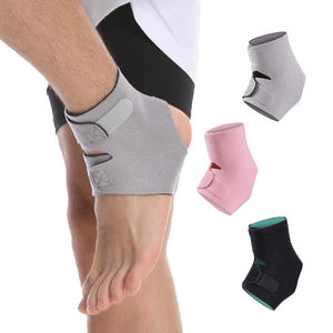 Attelle de cheville anti-entorse à compression en nylon et néoprène pour l'entraînement en salle et les sports de plein air - Product Image 2