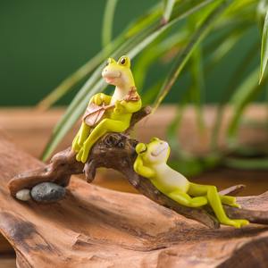 Décoration de grenouille en résine fantaisiste <span class=keywords><strong>pour</strong></span> pots de plantes |   Miniature décorative <span class=keywords><strong>pour</strong></span> jardins succulents et bureau, adorable ornement de <span class=keywords><strong>jardin</strong></span> d'intérieur/extérieur - Product Image 3