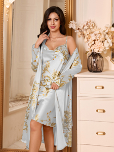 Conjunto de lencería de satén al por mayor para mujer con bata de amarrar y camisón, conjunto de pijama estampado de longitud media - Product Image 6