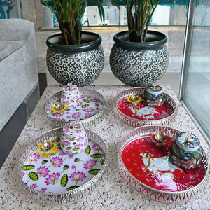 Juego de Bandejas Decorativas Kamdhenu con Jarra de Latón y Portavelas de Loto, Decoración para el Hogar y Regalo para Ocasiones Festivas, Superventas al por Mayor - Product Image 3
