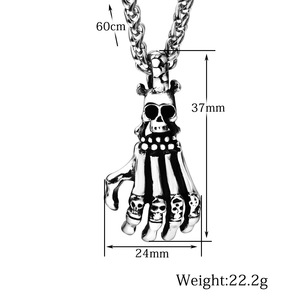 Collar con colgante de acero inoxidable con forma de mano de esqueleto para hombre, joyería de fiesta, cadena de 60 cm - Product Image 5