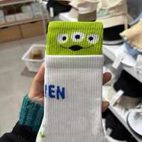 Chaussettes d'équipage automne hiver pour femmes Trendy Strawberry Bear Cartoon Couple Cute Japanese Knitted Techniques