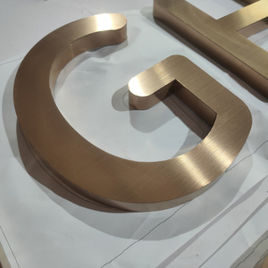 Insegna 3D Personalizzata in Acciaio Inox Lucidato a Specchio con Retroilluminazione LED, Lettere Alfabetiche con Finitura Dorata <span class=keywords><strong>per</strong></span> Pubblicità di Aziende e Centri Commerciali - Product Image 1