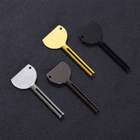 Rodillo en forma de llave para exprimir tubos metálicos de pasta de dientes y cosméticos con logotipo personalizado mediante grabado láser.