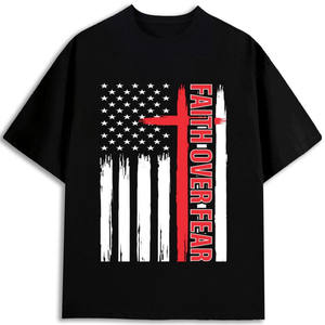 Camiseta con Cruz y Bandera Americana, Fe sobre el Miedo, para Hombre, 100% Algodón, Cuello Redondo, Manga Corta, Regalo Religioso para Iglesia - Product Image 1