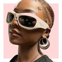 Lunettes de soleil Y2K incurvées pour femmes, verres en résine UV400, monture en PC, décoration pour les yeux style street dance