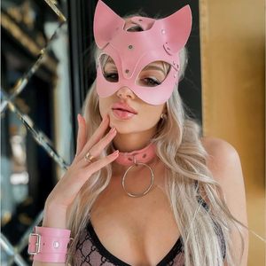 Masque de chat en cuir pour femme SINSEN, demi-masque pour les yeux, accessoire de costume pour fête d'Halloween - Product Image 1