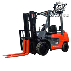 Chariot élévateur TOYOTA FGZN30 3 tonnes d'occasion, importé du Japon, moteur 1DZ-2, machine d'occasion, moteur GPL avec déplaceur latéral pour conteneurs. - Product Image 1