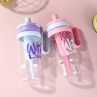 Gobelet à eau réutilisable en plastique transparent de 40 oz pour la randonnée en plein air, idéal pour les sports d'été