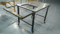 Sierra de Mesa Portátil 108 al por Mayor, Máquina de Corte de Madera Deslizante para Trabajos de Carpintería con Motor Central y Diseño de Panel Horizontal