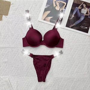 Fornitura Diretta dalla Fabbrica: Set Reggiseno Gotico in Cotone con Ferretto, Strass Lucidi e Spalline Spesse - Product Image 2