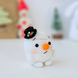Nueva llegada Amigurumi juguetes <span class=keywords><strong>de</strong></span> peluche y cosas hechos a mano ganchillo Navidad <span class=keywords><strong>muñeco</strong></span> <span class=keywords><strong>de</strong></span> <span class=keywords><strong>nieve</strong></span> llaveros para niños manualidades regalo - Product Image 5