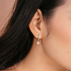 Gioiello di moda Gemnel CZ hoop ciondolo giocoso ciondoli in <span class=keywords><strong>madreperla</strong></span> 925 <span class=keywords><strong>orecchini</strong></span> a fiori in oro argento - Product Image 3