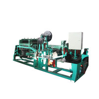 La machine fabrique du fil barbelé de manière efficace en Chine.
