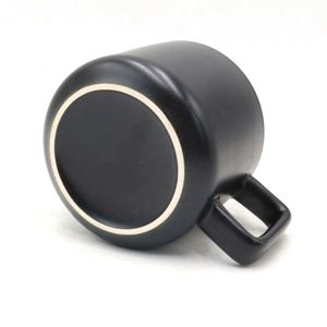 Taza de Café de Cerámica Nórdica Personalizada con Diseño Moderno y Acabado Mate - Product Image 4