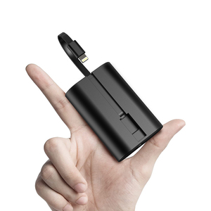 Cargador Portátil de 10000 mAh con Carga Rápida, 2 en 1, con Cables Integrados Tipo C y Lightning - Product Image 4