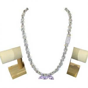 Collar de Plata de Ley 925 con Cruz de Moissanita Chapada en Oro, Joyería Fina Personalizada Jenime, Estilo Hip Hop, Venta al Por Mayor para Mujer - Product Image 4