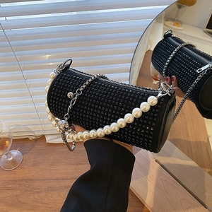<span class=keywords><strong>Sac</strong></span> à bandoulière cylindrique <span class=keywords><strong>noir</strong></span> et <span class=keywords><strong>argent</strong></span>é pour femme, orné de diamants, avec chaînes de perles, style sacoche messager, <span class=keywords><strong>sac</strong></span> à main en forme de baril, <span class=keywords><strong>sac</strong></span> à l'épaule type oreiller - Product Image 1