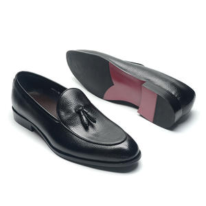 Mocassins de haute qualité pour hommes en cuir de vachette à franges personnalisés faits à la main pour des occasions formelles ou des vêtements décontractés - Product Image 6