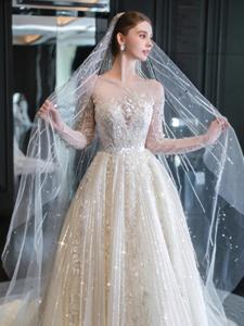 Abito da <span class=keywords><strong>Sposa</strong></span> Stile Reale Francese a Maniche Lunghe con Scollo Illusion, in Tulle Pesante con Paillettes e Glitter, Modello a Trapezio - Product Image 2