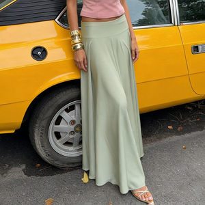 กระโปรงทรงเอไลน์ผ้าซาตินเงาแบบเรโทรอาร์ติสติก สีพื้น เรียบหรู มินิมอล ใช้งานได้หลากหลาย ความยาวปานกลาง - Product Image 3