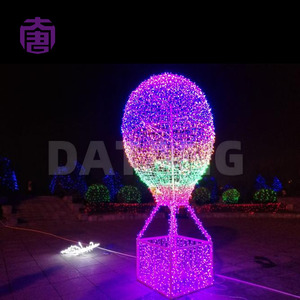 Gran Escultura Luminosa de Globo Aerostático para Centros Comerciales, Parques, Resorts, Plazas y Atracciones Navideñas - Product Image 3