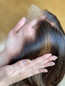 Pelucas Personalizables de Cabello Humano Europeo 100% Virgen con Frontal HD Transparente, Pequeño Nudo Invisible, Ondas de Agua y Raíz Negra - Product Image 5