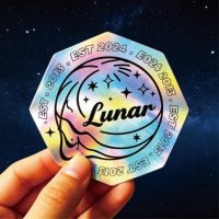 Autocollant holographique découpé au laser multicolore arc-en-ciel argenté pour protection extérieure, autocollant holographique personnalisé en PVC imperméable