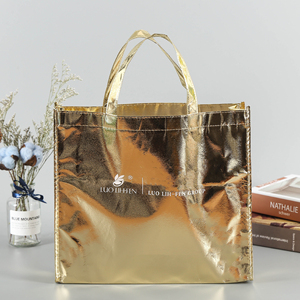 Thiết kế thời trang tùy chỉnh <span class=keywords><strong>in</strong></span> ấn Holographic không dệt xử lý túi kim loại sáng bóng bạc Tote Túi Laser mua sắm túi - Product Image 5