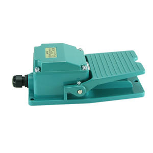 Interruptor de Pedal Industrial CNTD Changde CFS-404 16A250VAC-1A1B con Función de Encendido/Apagado - Product Image 1