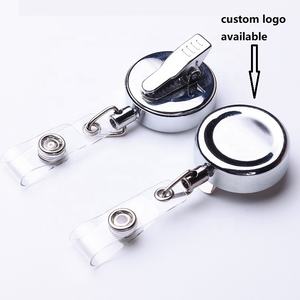 Porte-badge rétractable en acier robuste avec logo personnalisé, style <span class=keywords><strong>yoyo</strong></span>, pour infirmières et personnel de santé, design mignon, modèle Bratz - Product Image 2