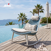 Artie Meubles de maison et de jardin Chaise d'extérieur à cadre en métal Mobilier d'extérieur moderne Chaise à bascule de jardin