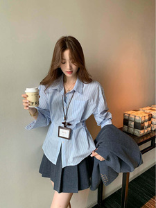 Blusa de Mujer a Rayas Azules Estilo Francés 2026, Diseño Personalizado, Cintura Ajustada, Botones al Frente, OEM/ODM por Fábrica de Ropa China - Product Image 6