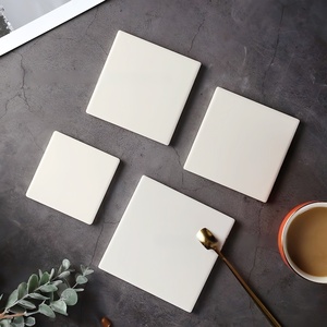 Vendita all'ingrosso souvenir magneti frigo quadrati rotondi in ceramica su misura in bianco in ceramica magneti frigo non rivestiti per la stampa UV - Product Image 4