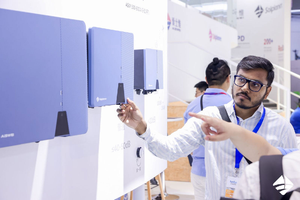 Ongrid năng lượng mặt trời lưu trữ năng lượng biến tần <span class=keywords><strong>MPP</strong></span> Phạm vi điện áp 150-<span class=keywords><strong>1000V</strong></span> 30Kw trên lưới biến tần - Product Image 4