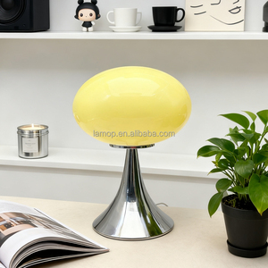Lampada <span class=keywords><strong>da</strong></span> <span class=keywords><strong>Tavolo</strong></span> Moderna per Camera <span class=keywords><strong>da</strong></span> Letto, Luce Decorativa Delicata per Casa in Affitto, Miglioramento dello Stile e Atmosfera Accogliente - Product Image 2