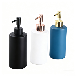 ขวดแชมพูพลาสติกสำหรับสัตว์เลี้ยง แบบไหล่เรียบ สีดำ ขาว น้ำเงิน เขียว ชมพู ขนาด 100 มล. 200 มล. 300 มล. 8 ออนซ์ พร้อมโลโก้สั่งทำ - Product Image 2