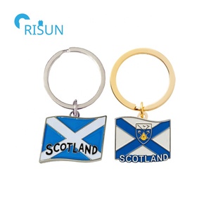 Porte-clés personnalisé en émail doux et en émail dur, drapeau de la fête nationale - Product Image 2