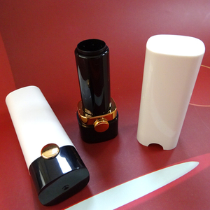 Contenants de rouge à lèvres ovales noirs et blancs avec décorations bouton, en forme de cercle, vente en gros avec logo, emballage cosmétique en ABS - Product Image 4