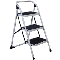 Échelle télescopique pliante en acier au design moderne pour hôpital, avec marches larges, rouge