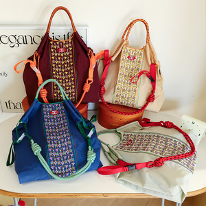 Bolso de Hombro de Gran Capacidad con Correa Única, Estilo Japonés, Impermeable, con Bordado Floral, de Nailon, para <span class=keywords><strong>el</strong></span> Verano 2026 - Product Image 6