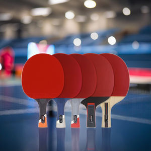 <span class=keywords><strong>Raquette</strong></span> <span class=keywords><strong>de</strong></span> <span class=keywords><strong>tennis</strong></span> <span class=keywords><strong>de</strong></span> <span class=keywords><strong>table</strong></span> <span class=keywords><strong>STIGA</strong></span> portable rouge et noire à poignée horizontale en bois et fibre <span class=keywords><strong>de</strong></span> carbone 7 couches durable pour débutants et étudiants - Product Image 6