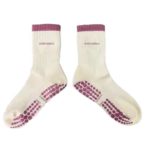 Fashion Novelty Antislip Gym Pilates Grip Ankle Crew Socks With Custom Letter Embroidery Logo For Women Grippy Pilates Socks