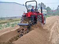 Tracteur agricole à trois points d'attelage, trancheuse à chenilles, mini-tracteur à chenilles, mini-tracteur à benne arrière, trancheuse à disques