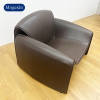 Fauteuil de salon moderne en cuir italien haut de gamme, confortable, en bois, pour la détente, chambre à coucher, appartement, usage domestique