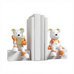 Jnynke Figurine d'ours mignonne en résine peinte, style européen, artisanat de luxe, décoration d'intérieur, taille unique - Product Image 3