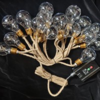 Vintage Edison ampoule guirlandes lumineuses LED Source de lumière avec corps de lampe en PVC lueur blanc chaud pour les fêtes intérieures et extérieures décoration de jardin